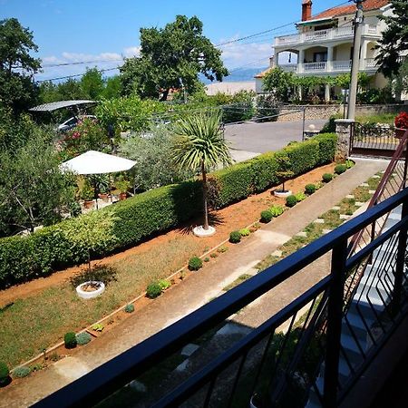 Apartman Cvitkovic Apartment Солине Екстериор снимка