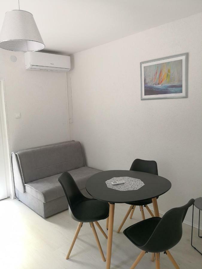 Apartman Cvitkovic Apartment Солине Екстериор снимка