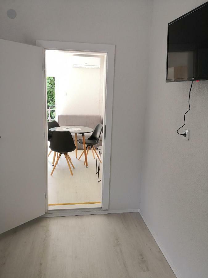 Apartman Cvitkovic Apartment Солине Екстериор снимка