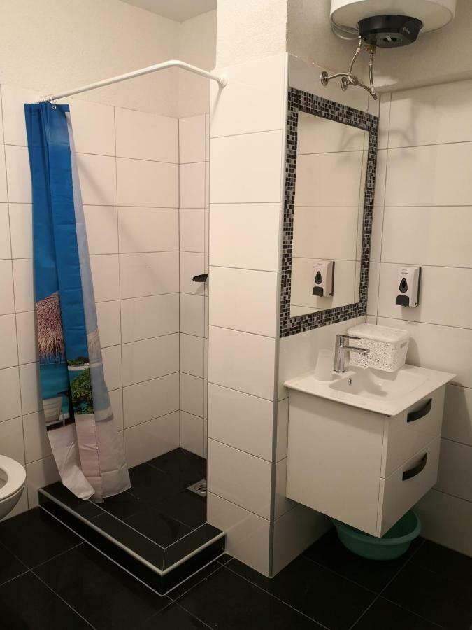 Apartman Cvitkovic Apartment Солине Екстериор снимка