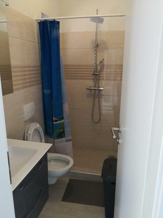 Apartman Cvitkovic Apartment Солине Екстериор снимка