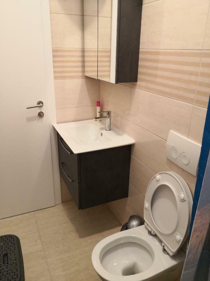 Apartman Cvitkovic Apartment Солине Екстериор снимка