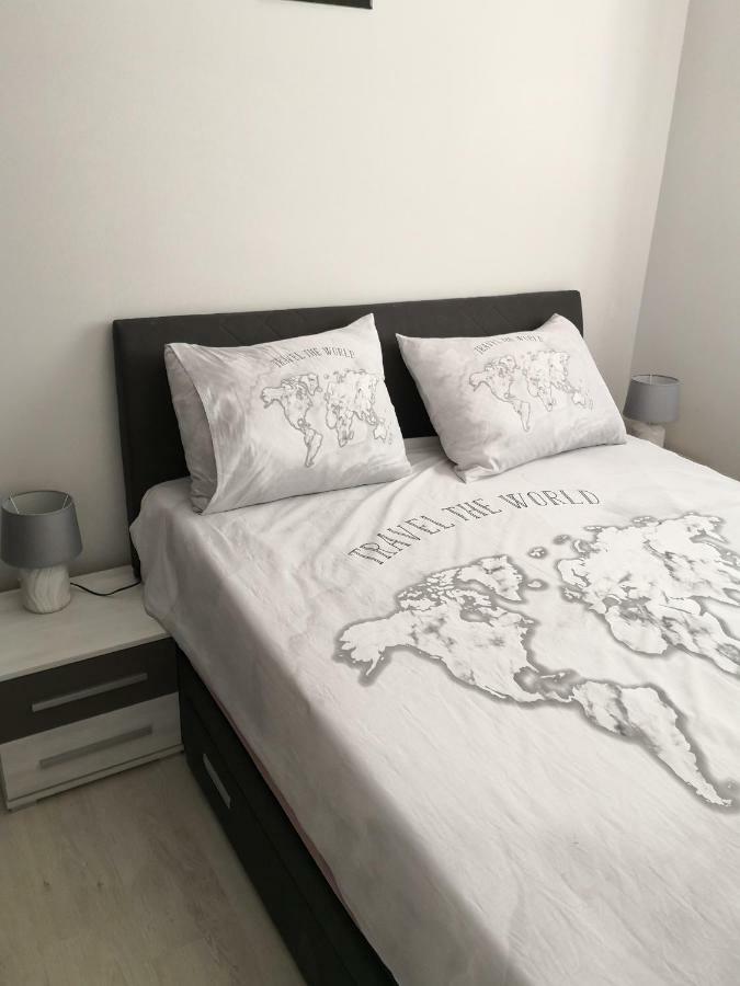 Apartman Cvitkovic Apartment Солине Екстериор снимка