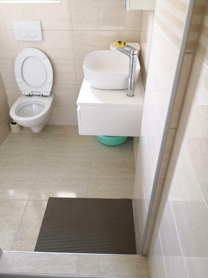 Apartman Cvitkovic Apartment Солине Екстериор снимка